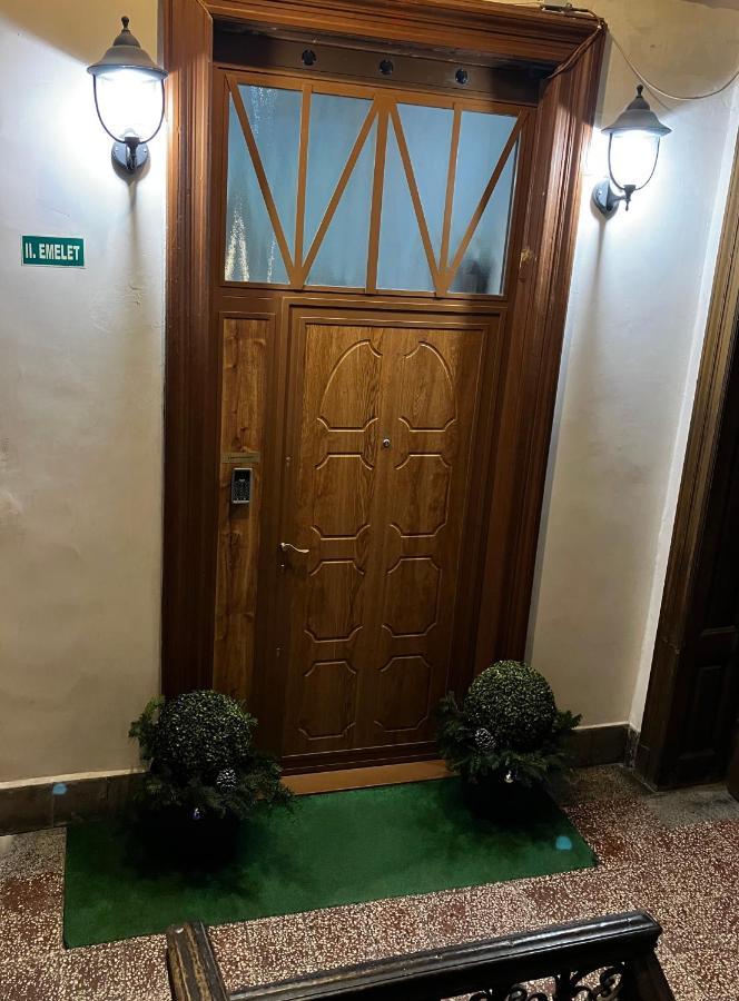 Logod Panorama Apartman Budapest Exterior foto